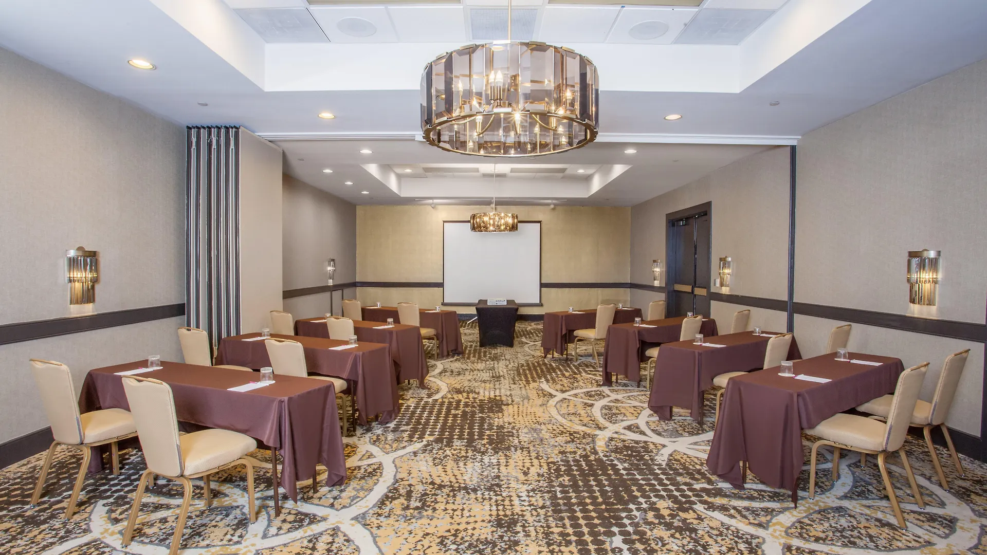 Radisson Hotel Memphis - University