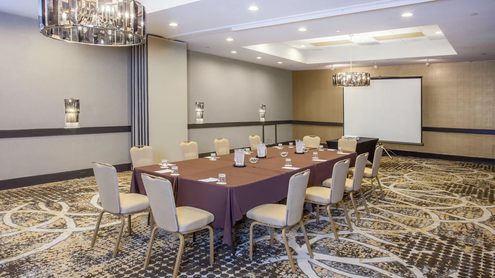 ***  Radisson Hotel Memphis - University United States