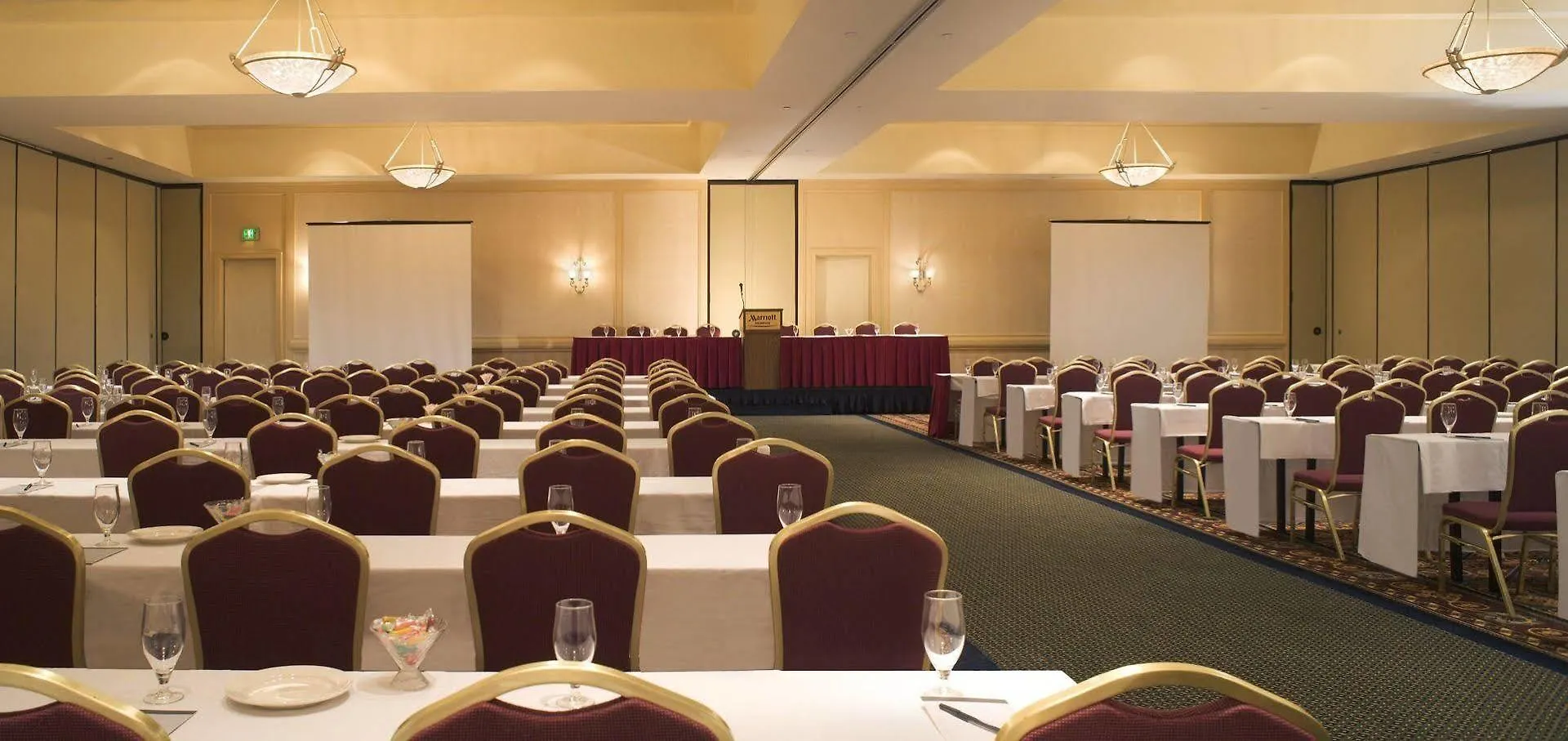 ***  Radisson Hotel Memphis - University United States