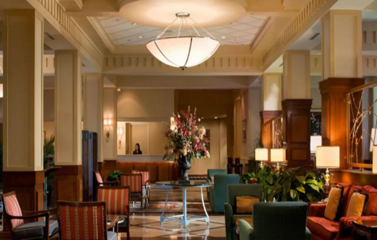 Radisson Hotel Memphis - University